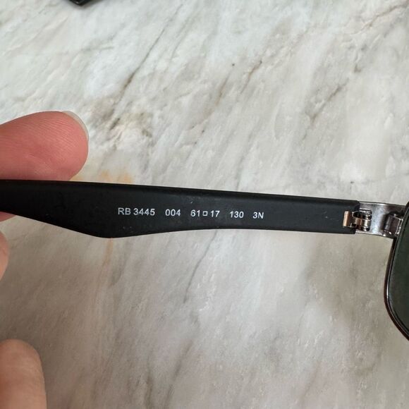 Ray-Ban MODEL CODE RB3445 004 61-17 sunglasses - Picture 4 of 5